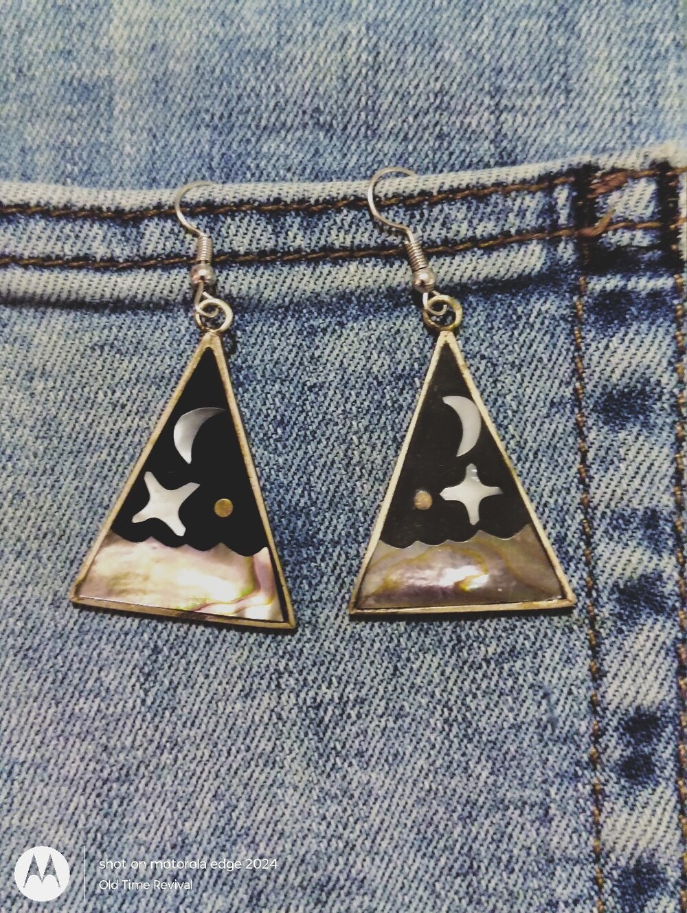 Vintage Mexican Alpaca Genuine Abalone and Mother of Pearl Inlay Earrings